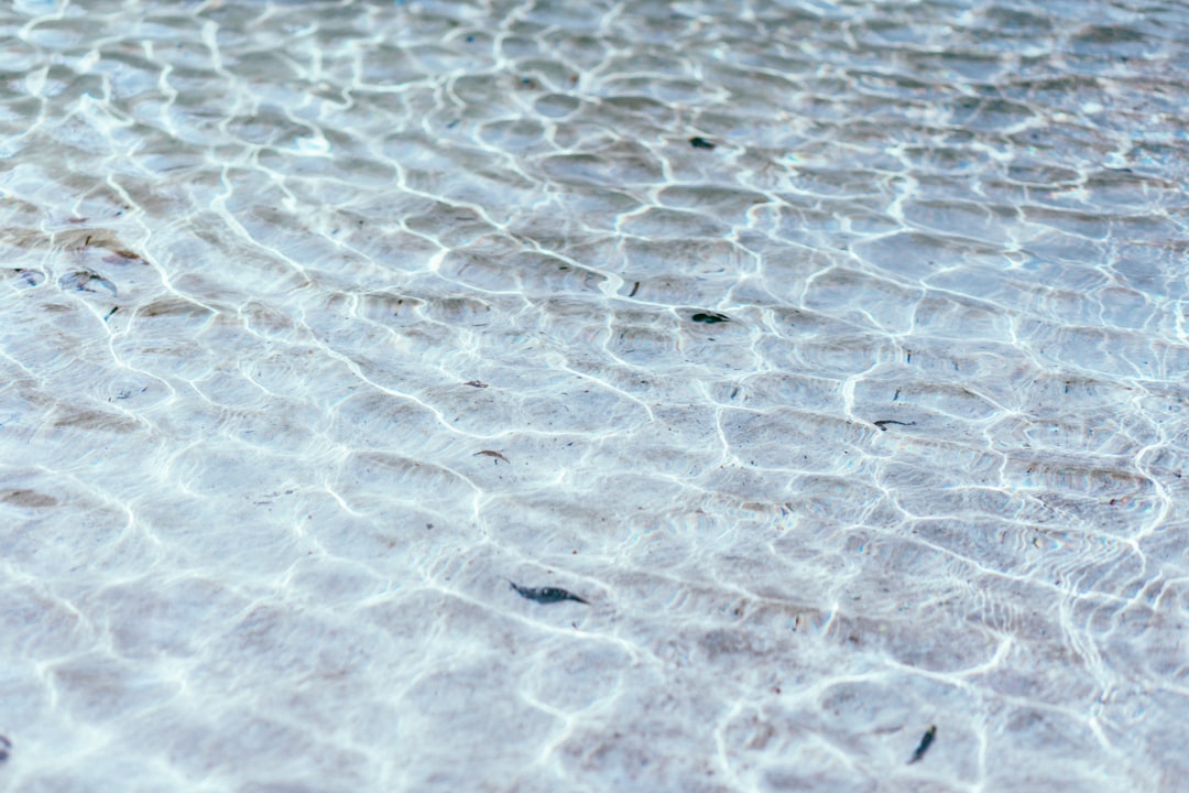 Photo Beach, crystal-clear water